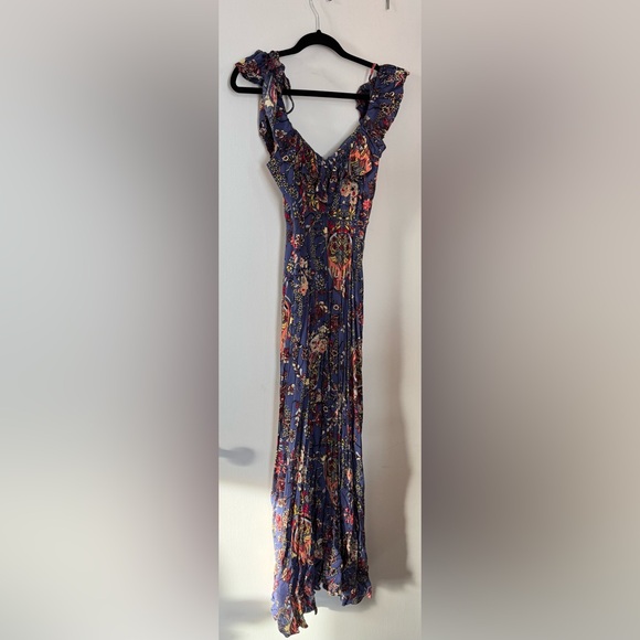 World Where You Live Maxi Dress Blue | Hell Molly - Picture 7 of 7